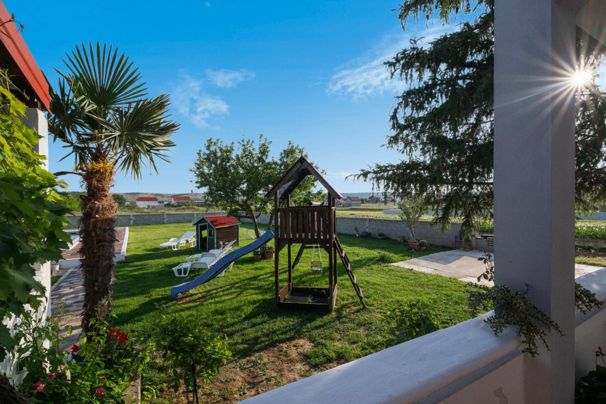 Ljubač House Rose With Garden And Pool 빌라 외부 사진