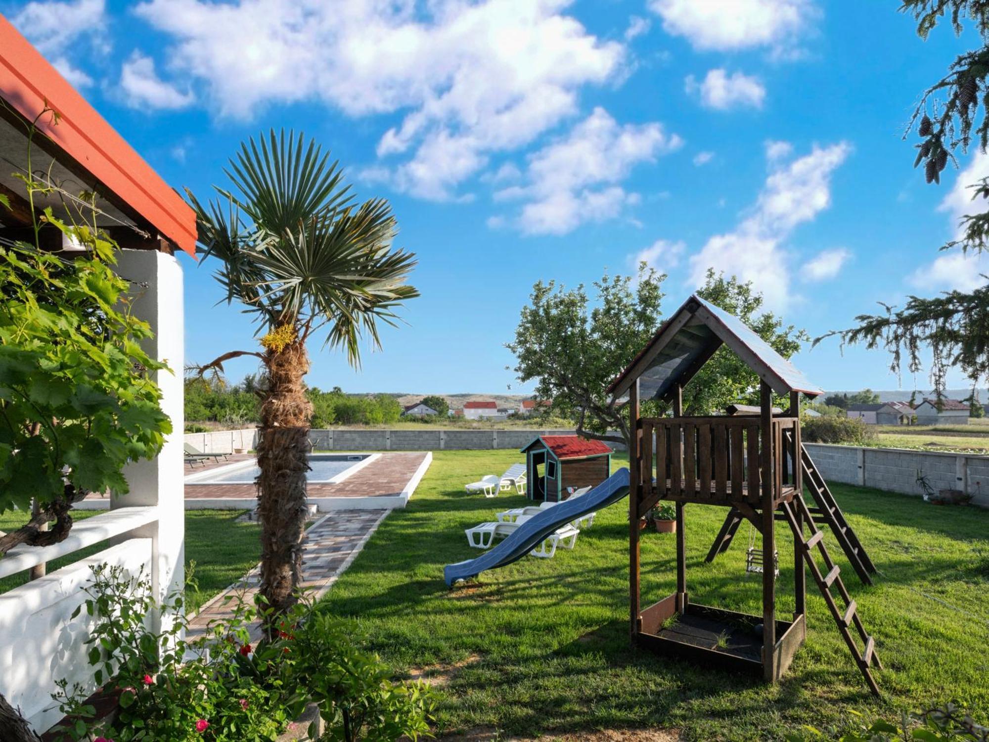 Ljubač House Rose With Garden And Pool 빌라 외부 사진